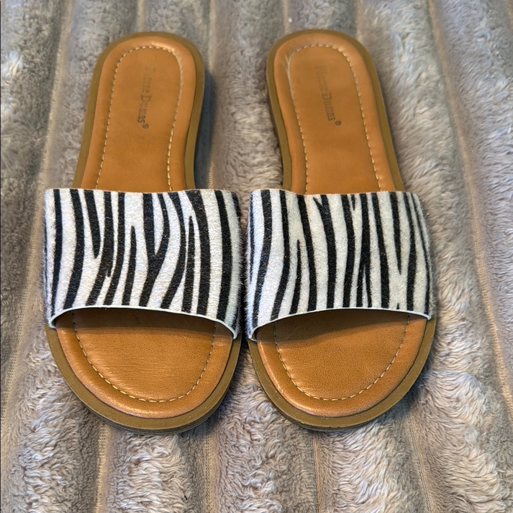 Pierre Dumas Zebra Print Slide Sandals